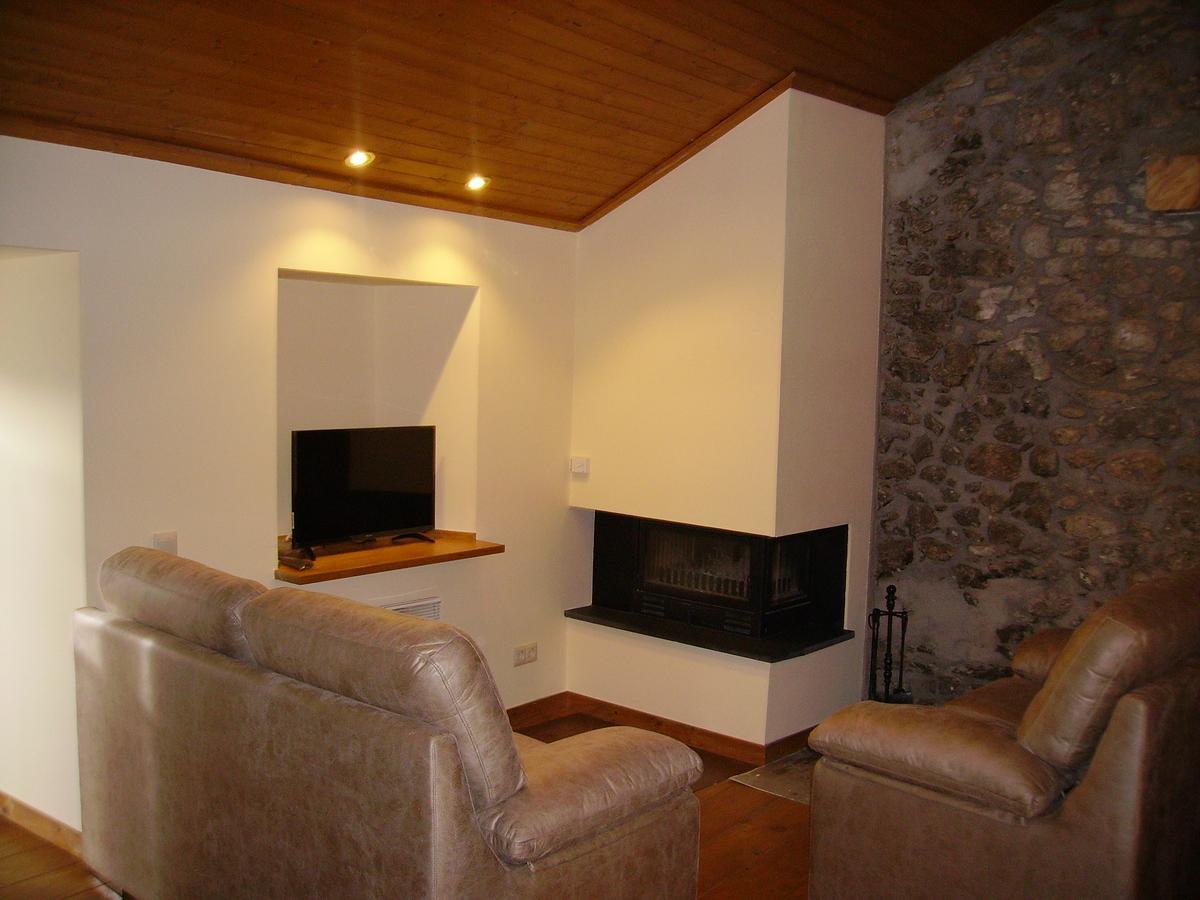 Cal Duran Apartment Bellver De Cerdanya Bagian luar foto