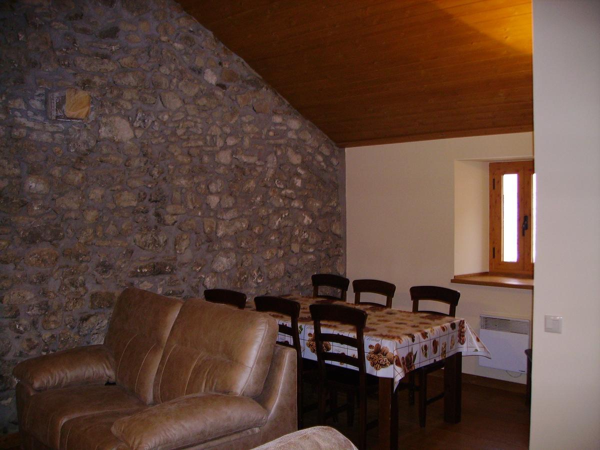 Cal Duran Apartment Bellver De Cerdanya Bagian luar foto