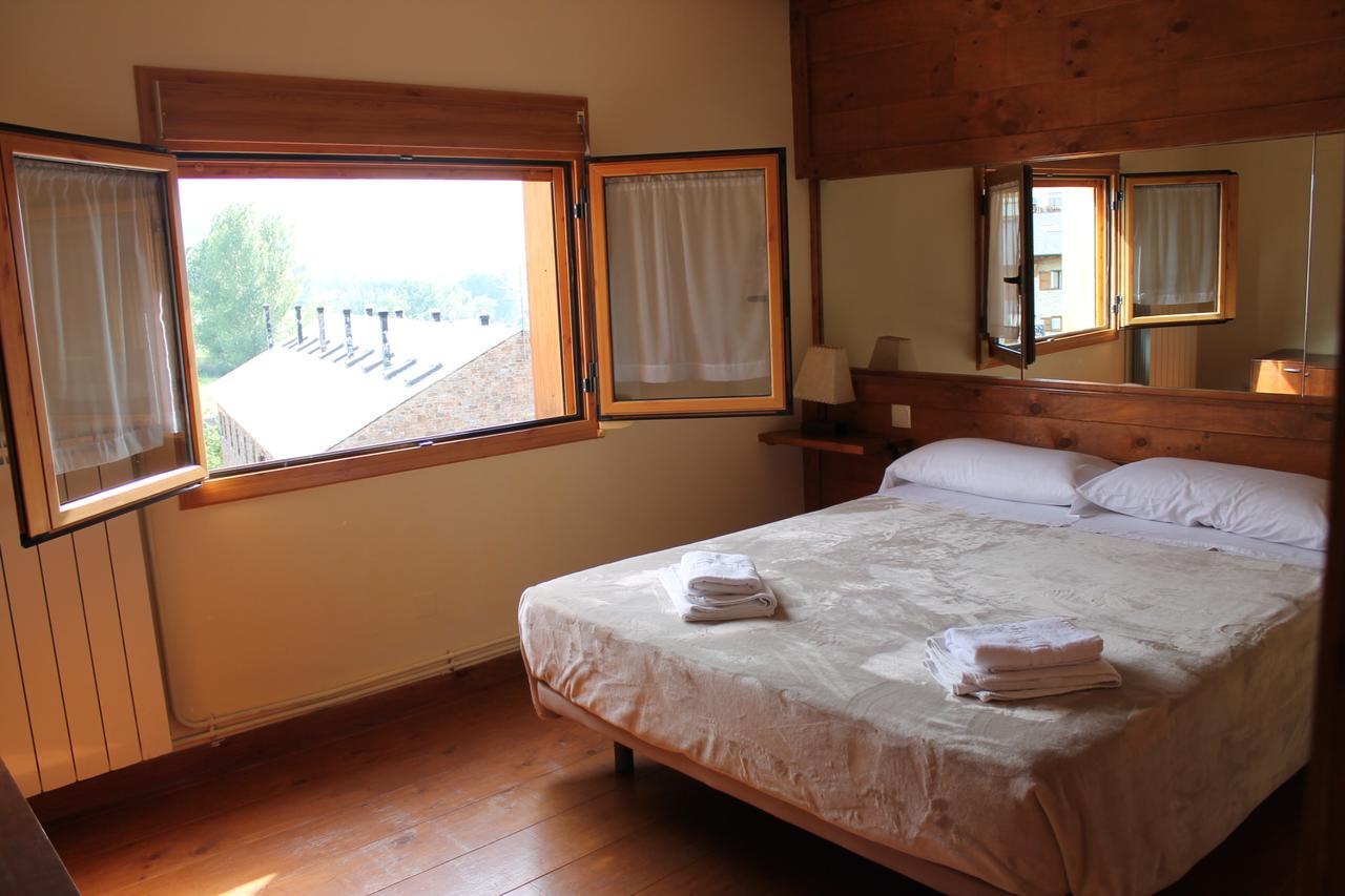 Cal Duran Apartment Bellver De Cerdanya Bagian luar foto